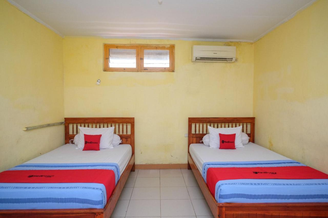 Reddoorz Near Pelabuhan Nusantara Parepare Ngoại thất bức ảnh
