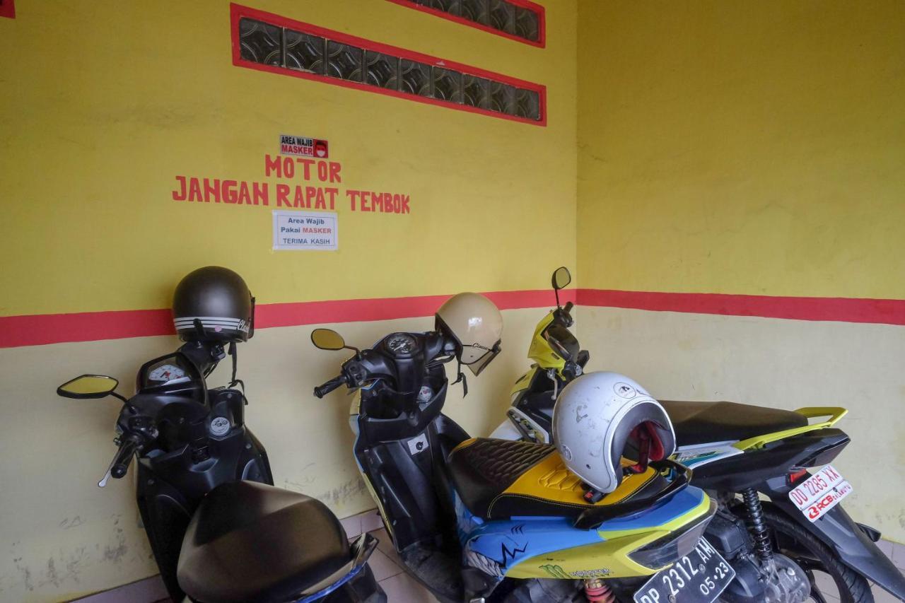 Reddoorz Near Pelabuhan Nusantara Parepare Ngoại thất bức ảnh