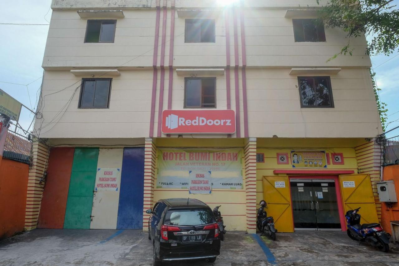 Reddoorz Near Pelabuhan Nusantara Parepare Ngoại thất bức ảnh