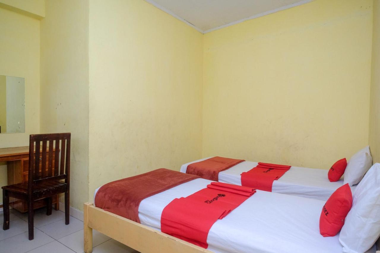 Reddoorz Near Pelabuhan Nusantara Parepare Ngoại thất bức ảnh