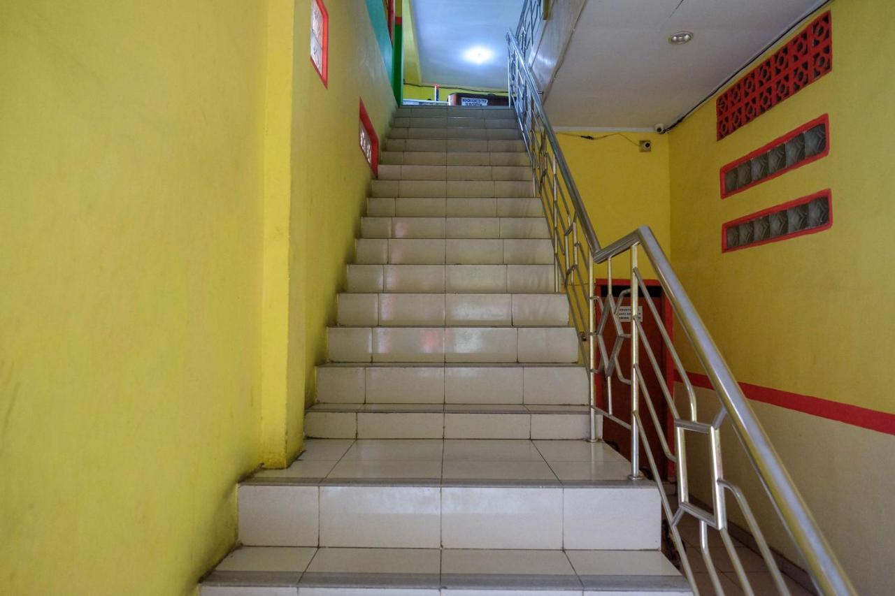 Reddoorz Near Pelabuhan Nusantara Parepare Ngoại thất bức ảnh