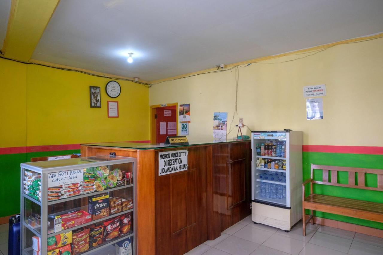 Reddoorz Near Pelabuhan Nusantara Parepare Ngoại thất bức ảnh
