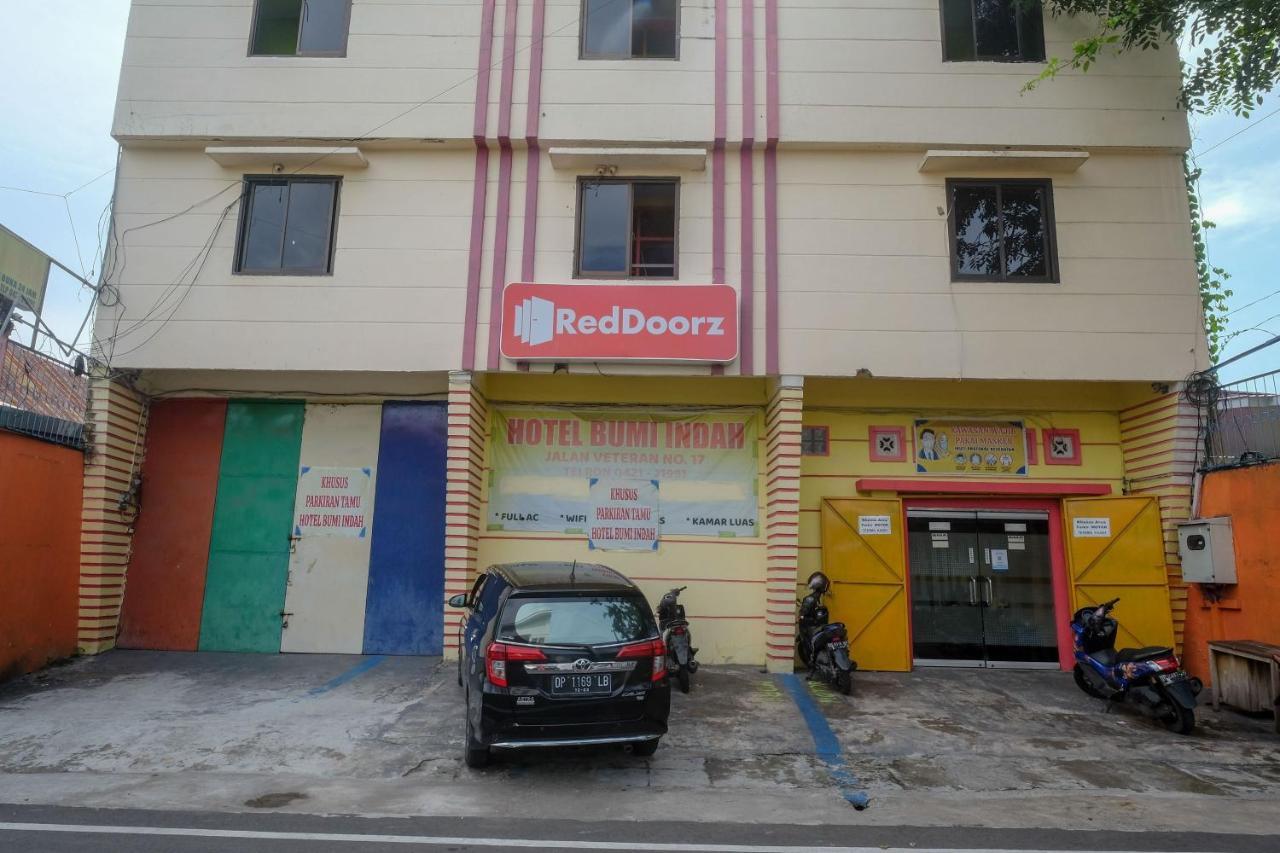 Reddoorz Near Pelabuhan Nusantara Parepare Ngoại thất bức ảnh