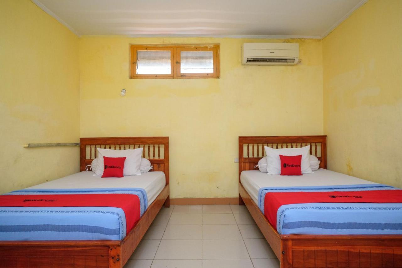 Reddoorz Near Pelabuhan Nusantara Parepare Ngoại thất bức ảnh